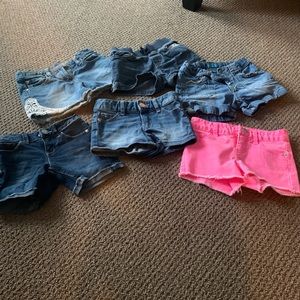 6 pairs of girls shorts size 6/7 nonsmoking home.